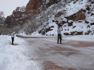 25 6qh. beth's Sunday zion-trip pictures - Zion National Park - Debbie taking a picture