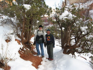 35 6qk. debbie's Zion-trip pictures - Beth, Adam