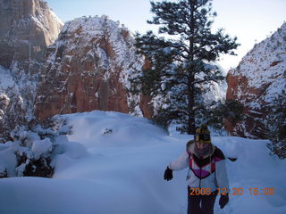 79 6ql. Zion National Park - Angels Landing hike - Debbie