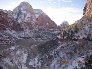 73 6qm. Zion National Park - Emerald Pools hike