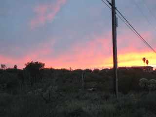 beth's pictures - Cave Creek mine hike - Dita's partly-yellow house