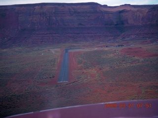 39 6tm. aerial - Monument Valley Airport (UT25) - no go-arounds