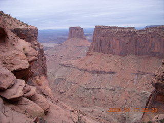 32 6uh. Canyonlands - Lathrop trail hike