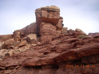 82 6uh. Canyonlands - Lathrop trail hike