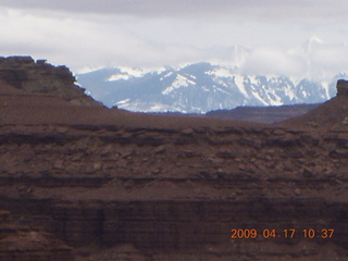 181 6uh. Canyonlands - Lathrop trail hike