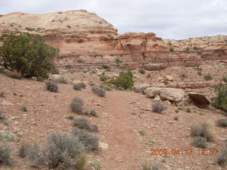 225 6uh. Canyonlands - Lathrop trail hike