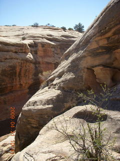 95 6um. Fry Canyon (UT74) - slot canyon