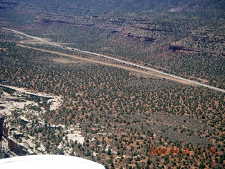 139 6um. Fry Canyon (UT74) - aerial