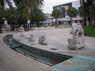 40 6xq. China eclipse - Guilin run