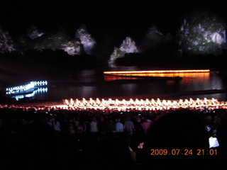 527 6xq. China eclipse - Yangshuo - Impression night show