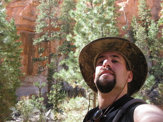 123 702. Bryce Canyon amphitheater hike - Neil
