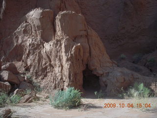 268 704. Escalante to Kodachrome - Panorama trail - Cool Cave