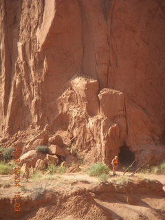 291 704. Escalante to Kodachrome - Panorama trail - Cool Cave - Adam