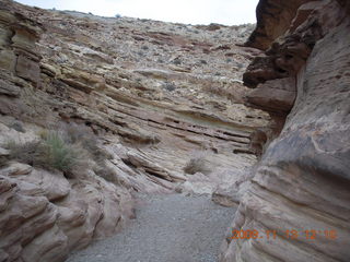 166 71d. Little Wild Horse Pass slot-canyon hike