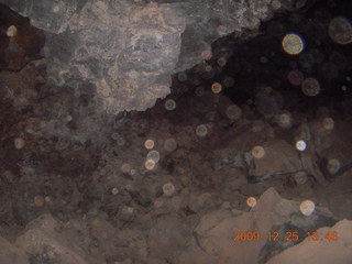 172 72r. Snow Canyon State Park - lava cave