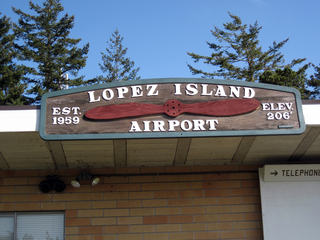 Charlie's pictures - Arlington flight - San Juan Islands - Friday Harbor (FHR)