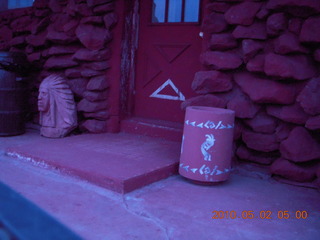 1 772. Tangri-la (UT68), Caveman Ranch  at dawn