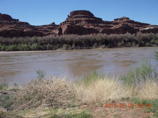 66 774. Canyonlands Lathrop Trail hike - Colorado River
