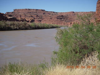 68 774. Canyonlands Lathrop Trail hike - Colorado River
