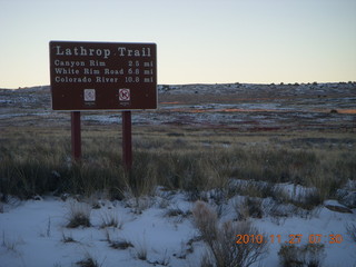 15 7dt. Moab trip - Canyonlands Lathrop hike - sign