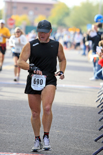 Fiesta Bowl race - Zazoosh - Adam running