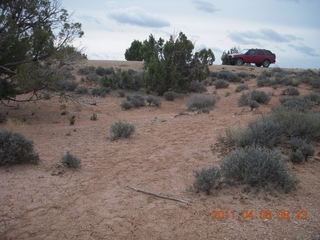 28 7j8. dirt road drive to Anticline Overlook - Rodeo at viewpoint