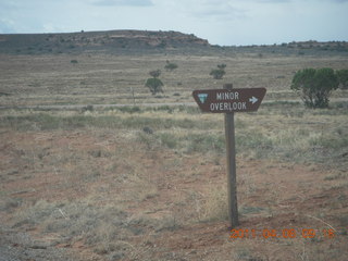 77 7j8. Minor Overlook sign