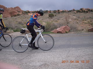 127 7j9. Arches National Park drive - bicyclists