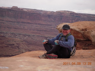195 7j9. Dead Horse Point - Big Horn hike - Adam (tripod)