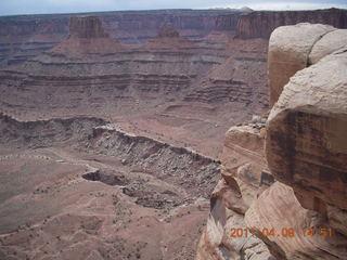 244 7j9. Dead Horse Point - Rim View