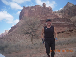 81 7ja. Mexican Mountain airstrip run - Adam (tripod)