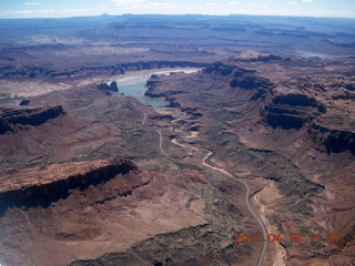 181 7ja. aerial - Dirty Devil to Hite