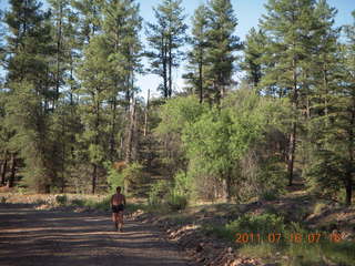 'Young International' Pleasant Valley (24AZ) run - Adam running