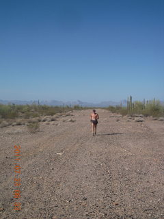 'Young International' Pleasant Valley (24AZ) run - Adam running