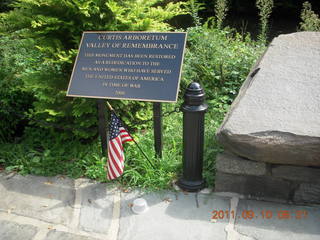 Cheltenham Cross Country - Curtis Arboretum - war memorial