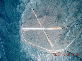 103 7q8. aerial - Lake Mead area - Pearce Ferry airstrip (L25)