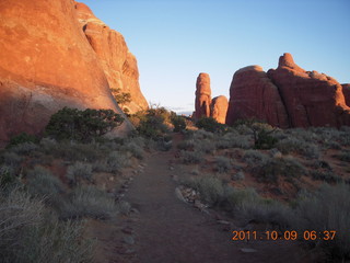 9 7q9. Arches National Park - Devil's Garden hike