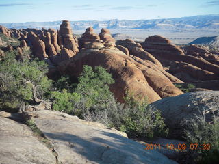 23 7q9. Arches National Park - Devil's Garden hike