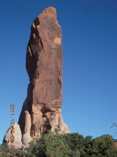 45 7q9. Arches National Park - Devil's Garden hike - Dark Angel