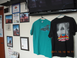 332 7qa. Canyonlands Field - skydiving stuff