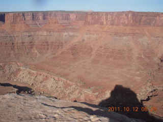 61 7qc. Dead Horse Point hike - Rim View