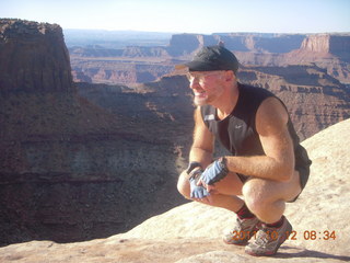 69 7qc. Dead Horse Point hike - Rim View - Adam (tripod)