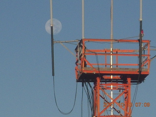 23 7qd. full moon at Hanksville (HVE)