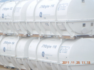 twin-engine Piper Seminole missing an engine and propeller