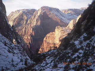 166 7sf. Zion National Park - Observation Point hike