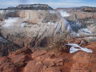 215 7sf. Zion National Park - Observation Point hike - summit