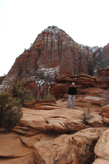 348 7sf. Zion National Park - Canyon Overlook hike - Gokce
