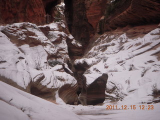 376 7sf. Zion National Park - Observation Point hike - Echo slot canyon