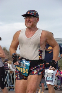 P.F.Chang Rock-and-Roll half-marathon - Adam running