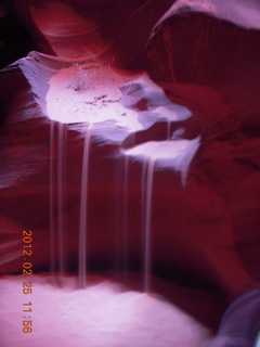 Antelope Canyon - flowing sand